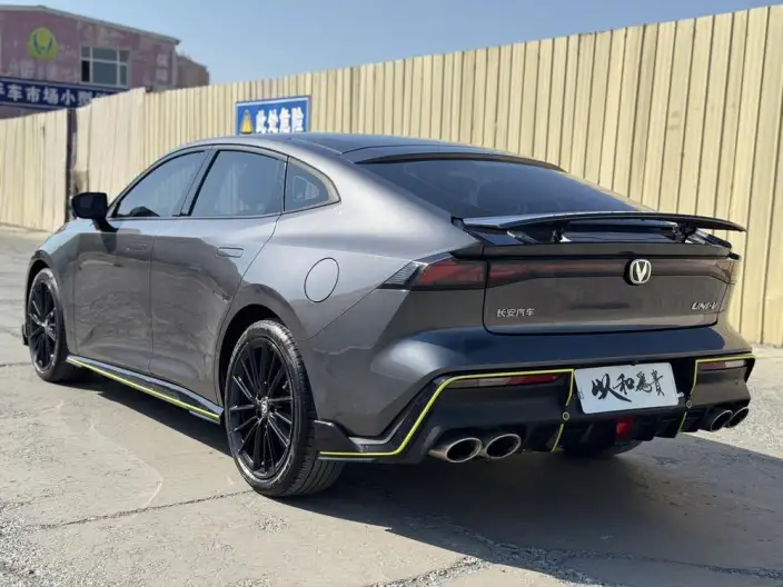 Changan UNI-V 2022 Model 1.5T Sports Edition – фото 4