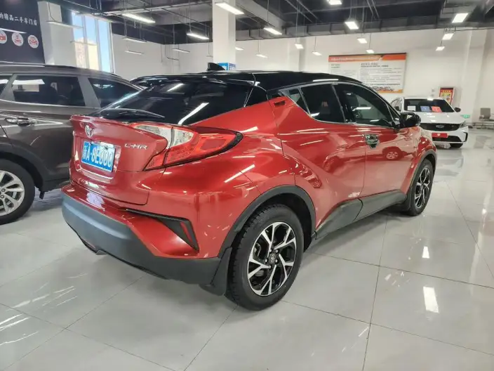 Toyota C-HR 2021 Model 2.0L Deluxe Edition – фото 6