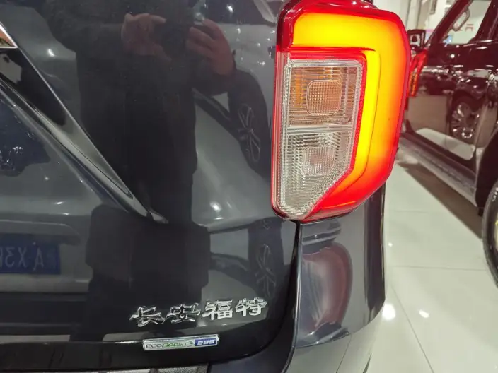Ford Explorer 2020 Model EcoBoost 285 4WD Titan Jin Edition 6 seat – фото 9