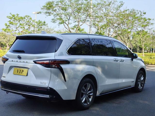 Toyota Sienna 2021 2.5L Hybrid Premium – фото 5