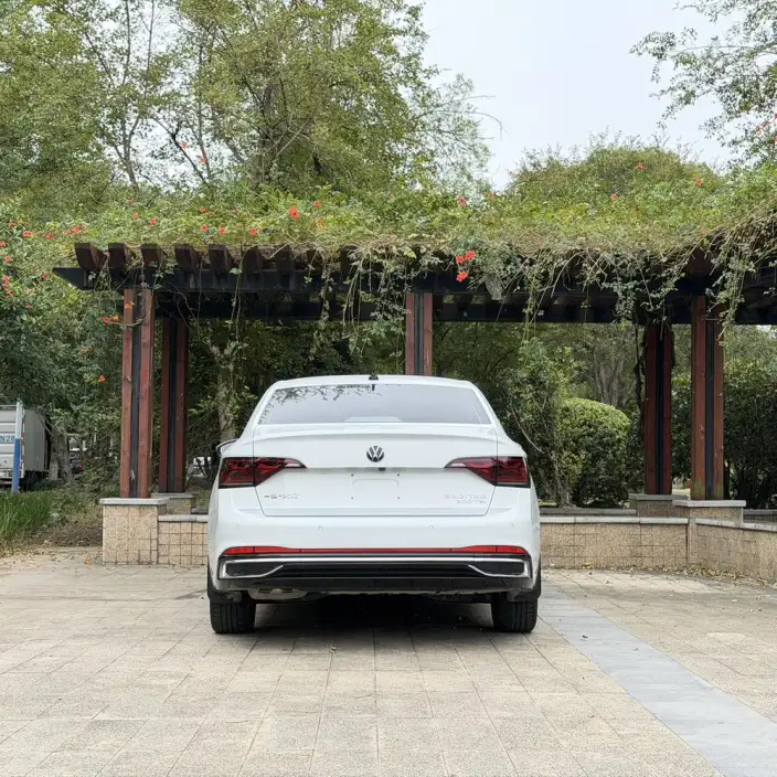 Volkswagen Sagitar 2023 Model 300TSI DSG Beyond Edition – фото 5
