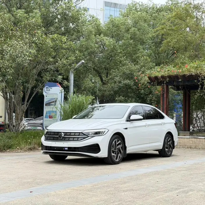 Volkswagen Sagitar 2023 Model 300TSI DSG Beyond Edition – фото 8