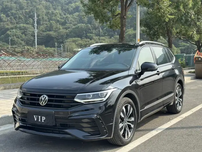Volkswagen Tiguan L 2022 Model 330TSI Automatic 2WD R-Line Enjoy the version more – фото 1