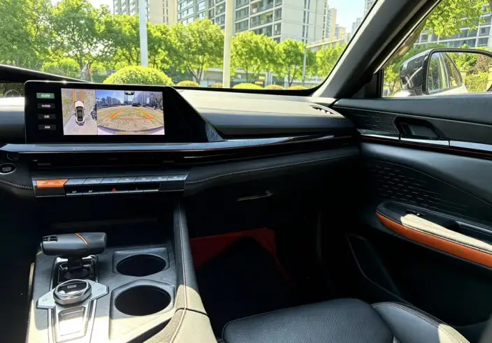 Changan UNI-V 2022 Model 1.5T Sports Edition – фото 7
