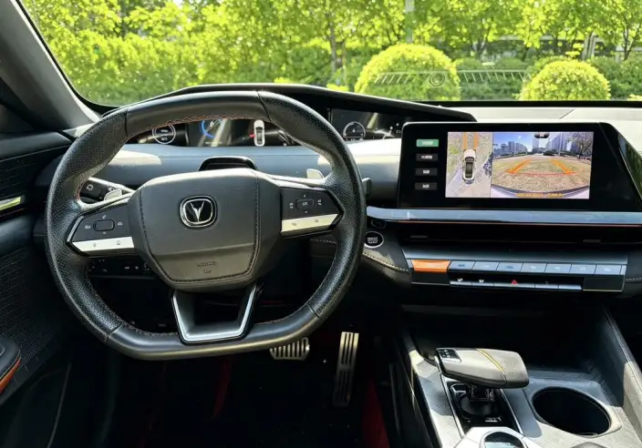 Changan UNI-V 2022 Model 1.5T Sports Edition – фото 9
