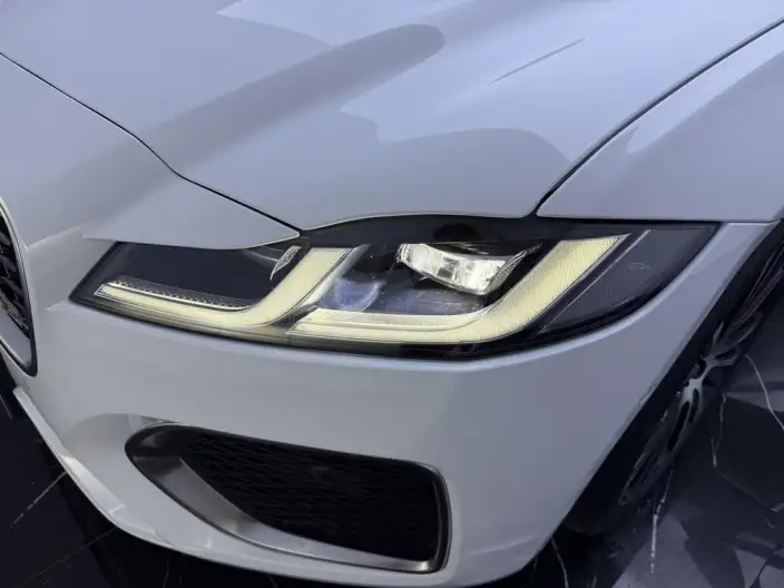 Jaguar XFL 2022 Model 2.0T P250 2WD Exclusive Deluxe Edition – фото 9