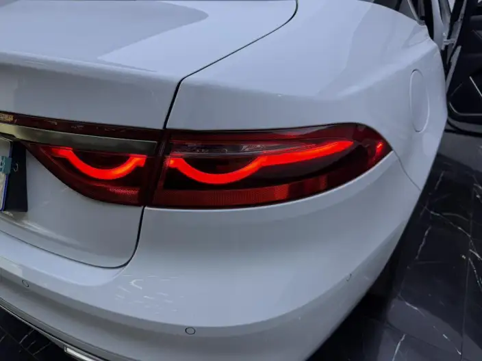 Jaguar XFL 2022 Model 2.0T P250 2WD Exclusive Deluxe Edition – фото 10
