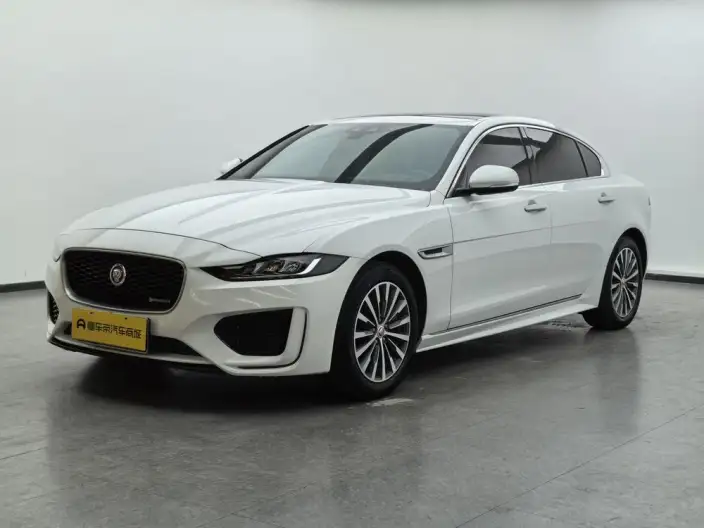 Jaguar XE L 2020 Model 2.0T 200PS R-DYNAMIC Youth Sports Edition – фото 1