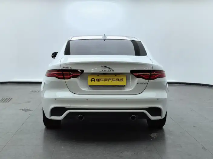 Jaguar XE L 2020 Model 2.0T 200PS R-DYNAMIC Youth Sports Edition – фото 6