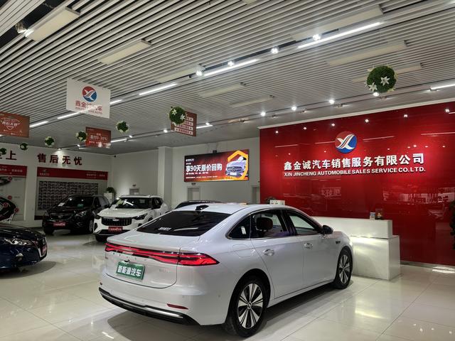 Geely Galaxy A7 PHEV 2025 модификация 150km Tiggo + Edition – фото 6