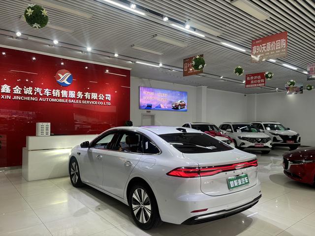 Geely Galaxy A7 PHEV 2025 модификация 150km Tiggo + Edition – фото 7