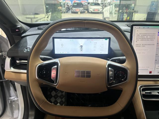 Geely Galaxy A7 PHEV 2025 модификация 150km Tiggo + Edition – фото 11