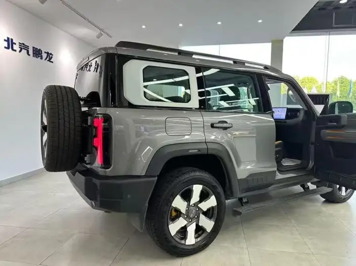 BAIC BJ40 Extended Range 2025 Model Advanced version – фото 9