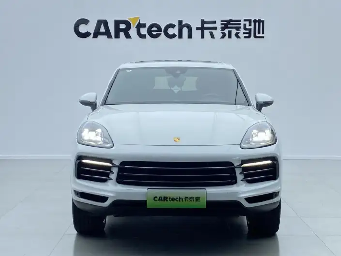 Cayenne E-Hybrid 2021 Model Cayenne E-Hybrid 2.0T – фото 2