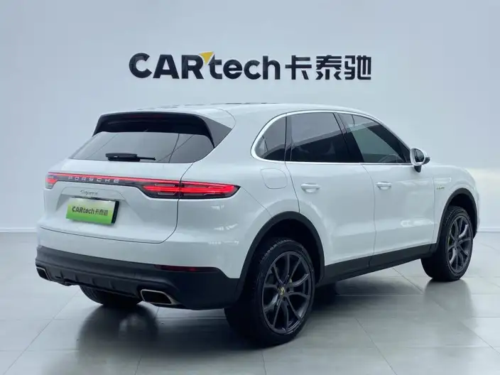 Cayenne E-Hybrid 2021 Model Cayenne E-Hybrid 2.0T – фото 4
