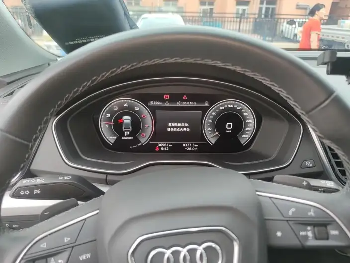 Audi Q5L 2022 Model 40T Fashion Dynamic Model – фото 6