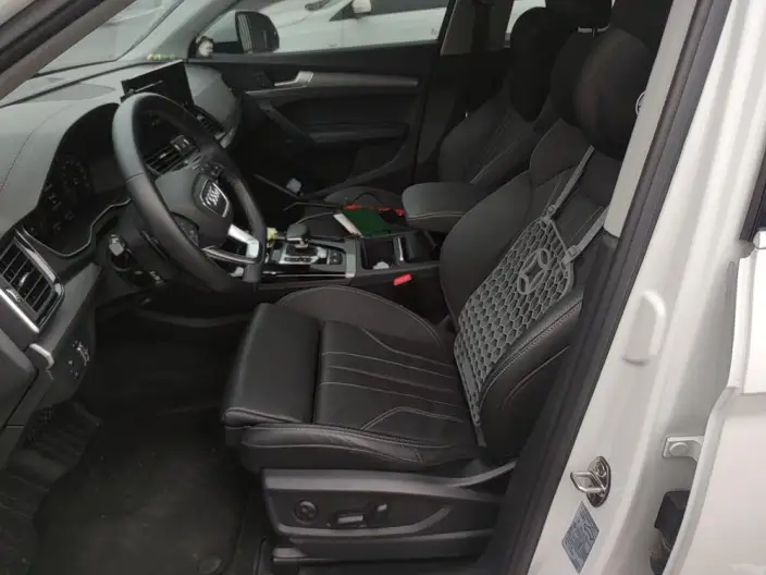 Audi Q5L 2022 Model 40T Fashion Dynamic Model – фото 10