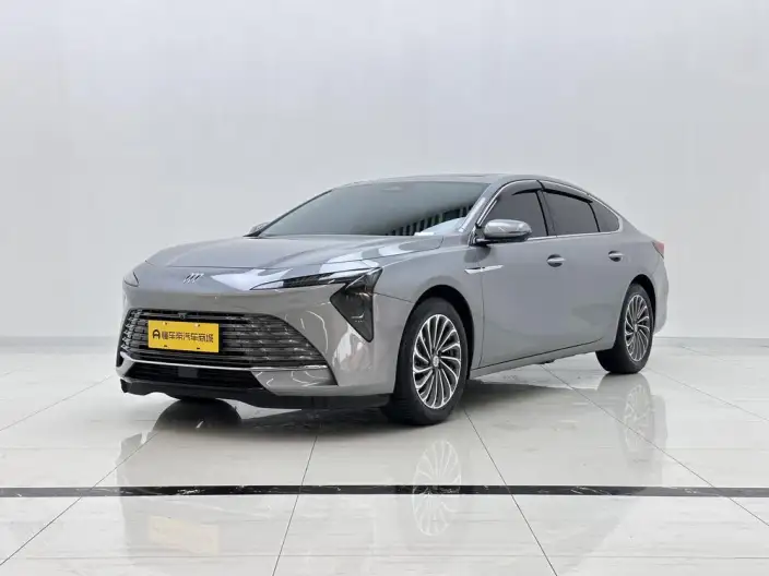 Buick LaCrosse 2023 Model 28T Automatic Yue Zun Edition – фото 1
