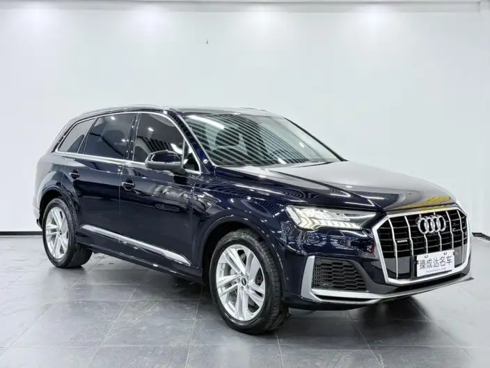 Audi Q7 2021 Model 55 TFSI quattro S line Noble Model – фото 3