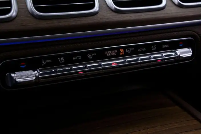 Mercedes-Benz GLS 2024 Model GLS 450 4MATIC Luxury Model – фото 9