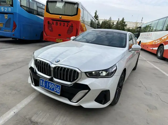 BMW 5 Series 2024 Model 525Li M Sports Set – фото 1
