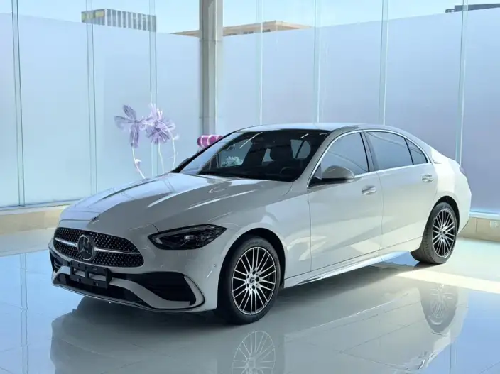 Mercedes-Benz C-Class 2022 Model C 260 L Sports Edition – фото 1