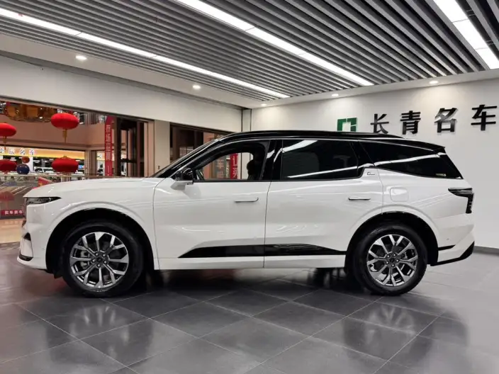 Ford Edge 2023 Model Ford Edge L 2.0T EcoBoost 4WD VII seat Supreme Model – фото 3
