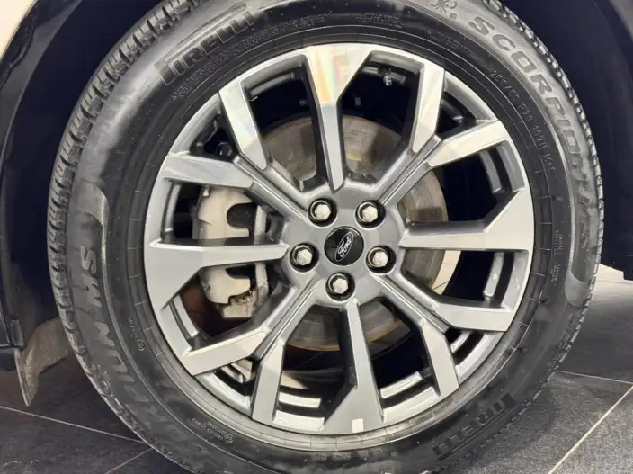 Ford Edge 2023 Model Ford Edge L 2.0T EcoBoost 4WD VII seat Supreme Model – фото 9