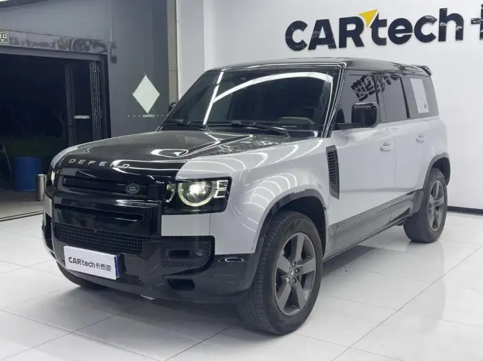Land Rover Defender 2021 Model 110 P400 X-Dynamic HSE – фото 1