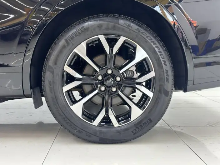Ford Edge 2026 Model Ford Edge L 2.0T EcoBoost E Hybrid 4WD VII seat Supreme Model – фото 9