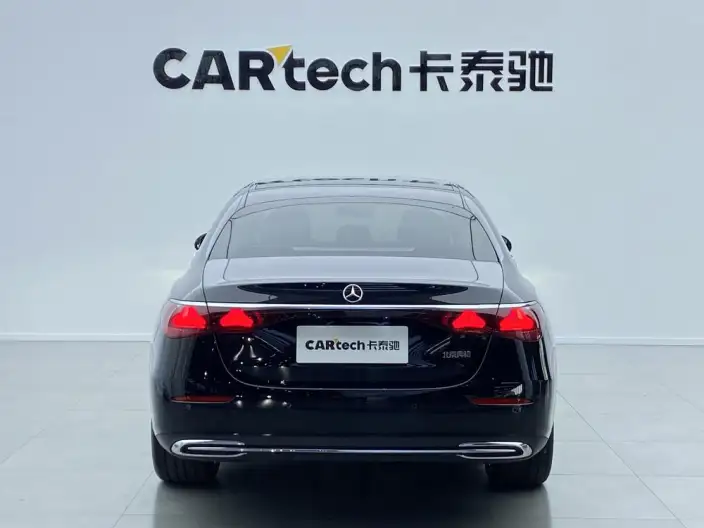 Mercedes-Benz E-Class 2024 Model E 300 L Luxury Model sedan – фото 3