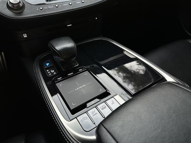 Lexus LS Модель 2018 года 500h F SPORT Country VI – фото 17