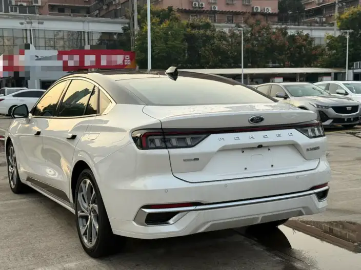 Ford Mondeo 2022 Model EcoBoost 245 Supreme Model – фото 4