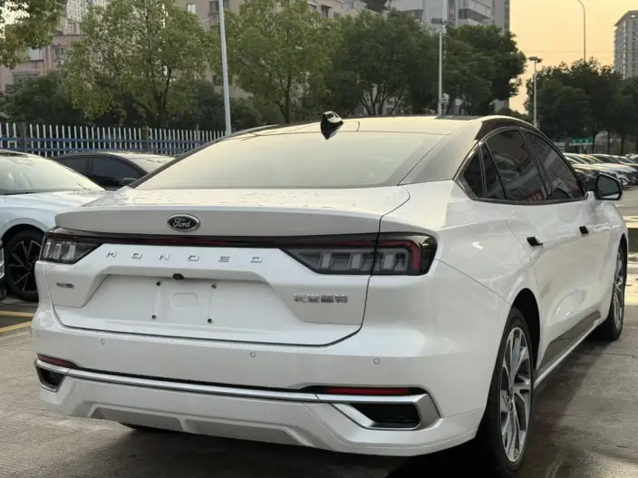 Ford Mondeo 2022 Model EcoBoost 245 Supreme Model – фото 6
