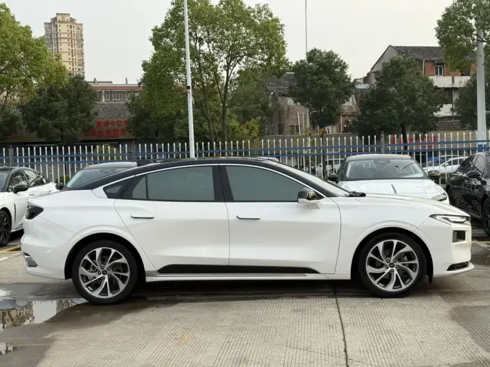 Ford Mondeo 2022 Model EcoBoost 245 Supreme Model – фото 7