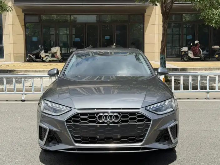 Audi A4 L 2020 Model 40 TFSI Fashion Dynamic Model – фото 2