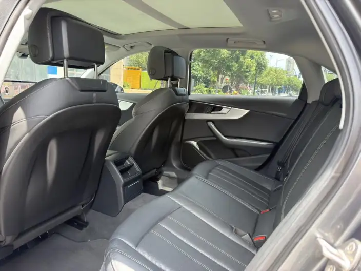 Audi A4 L 2020 Model 40 TFSI Fashion Dynamic Model – фото 9