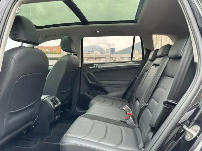 Volkswagen Tiguan L 2020 Model 330TSI Automatic 2WD R-Line Ultimate Edition China VI – фото 9