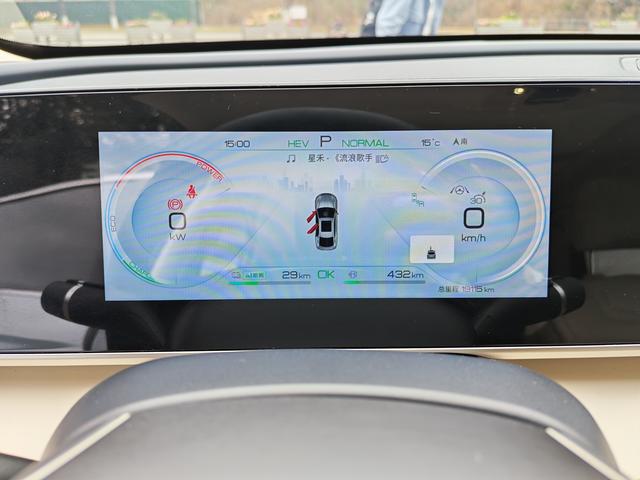 BYD Qin L DM – фото 12