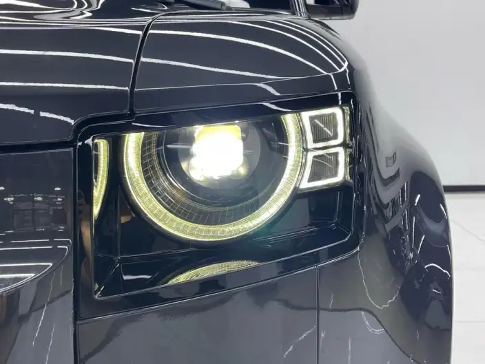 Land Rover Defender 2023 Model Facelift 110 P400 X-Dynamic HSE – фото 5