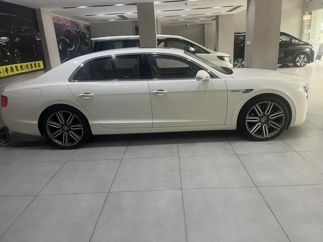 Continental Flying Spur 2015 модификация 4.0T V8 Standard Edition