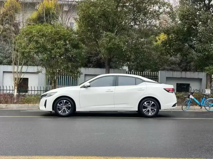 Nissan Sylphy 2023 Model 1.6L CVT Yuexiang Edition – фото 3