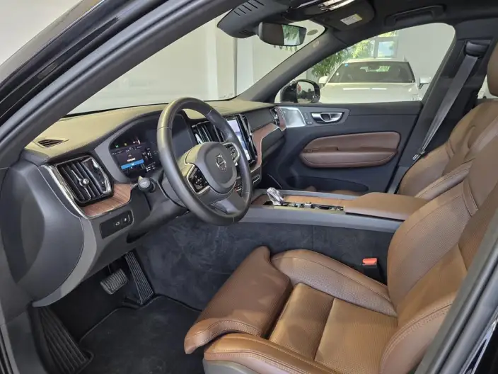 Volvo XC60 PHEV 2025 Model T8 4WD Long Battery Life Pro Smart Elegance Deluxe Edition – фото 10