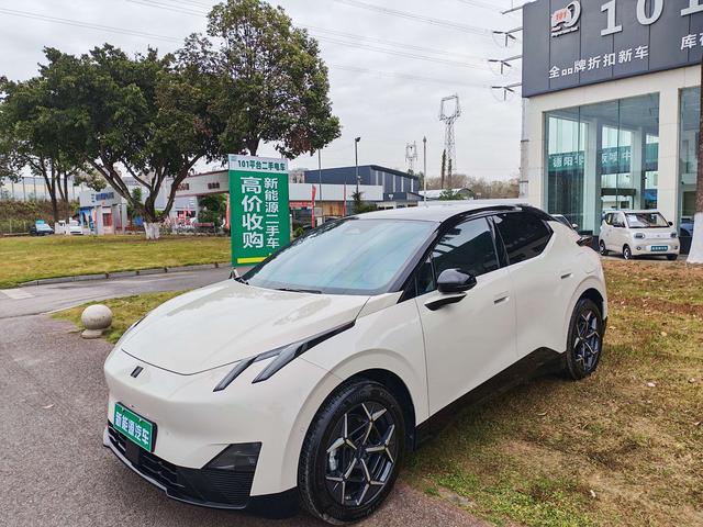 Lynk & Co Z20 2025 530km RWD Pro