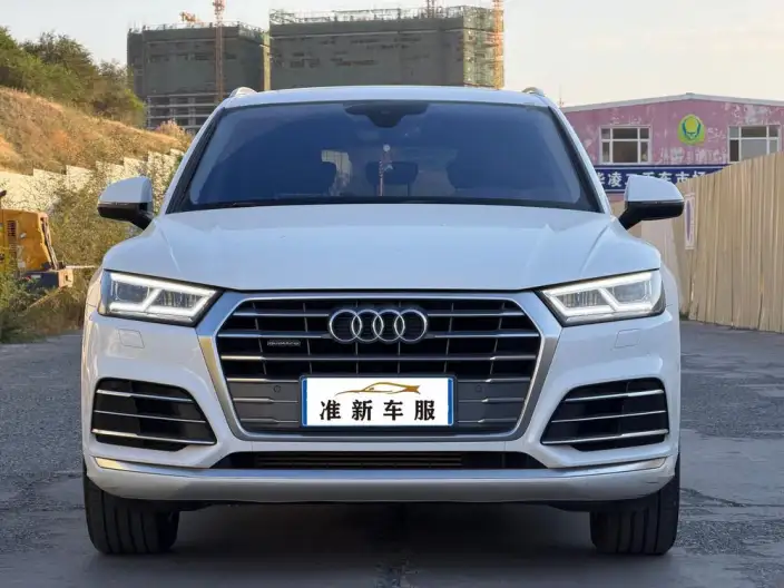 Audi Q5L 2020 Model Facelift 40 TFSI Rong Xiang Fashion Model – фото 2