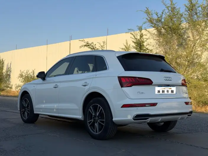Audi Q5L 2020 Model Facelift 40 TFSI Rong Xiang Fashion Model – фото 4