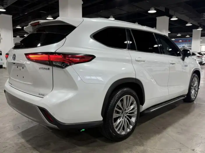 Toyota Highlander 2022 Model Hybrid 2.5L 4WD Premium Edition 7 seat – фото 6