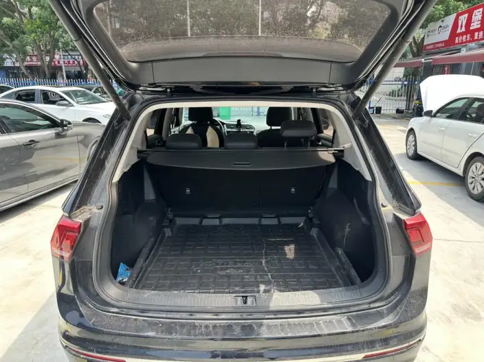 Volkswagen Tiguan L 2021 Model 330TSI Automatic 2WD R-Line Enjoy the version more – фото 10