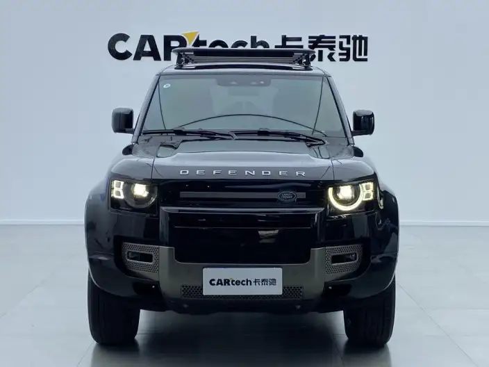 Land Rover Defender 2024 Model 110 3.0T P400 X-Dynamic HSE – фото 2