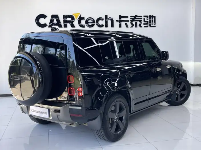 Land Rover Defender 2023 Model Facelift 110 P400 X-Dynamic HSE – фото 4